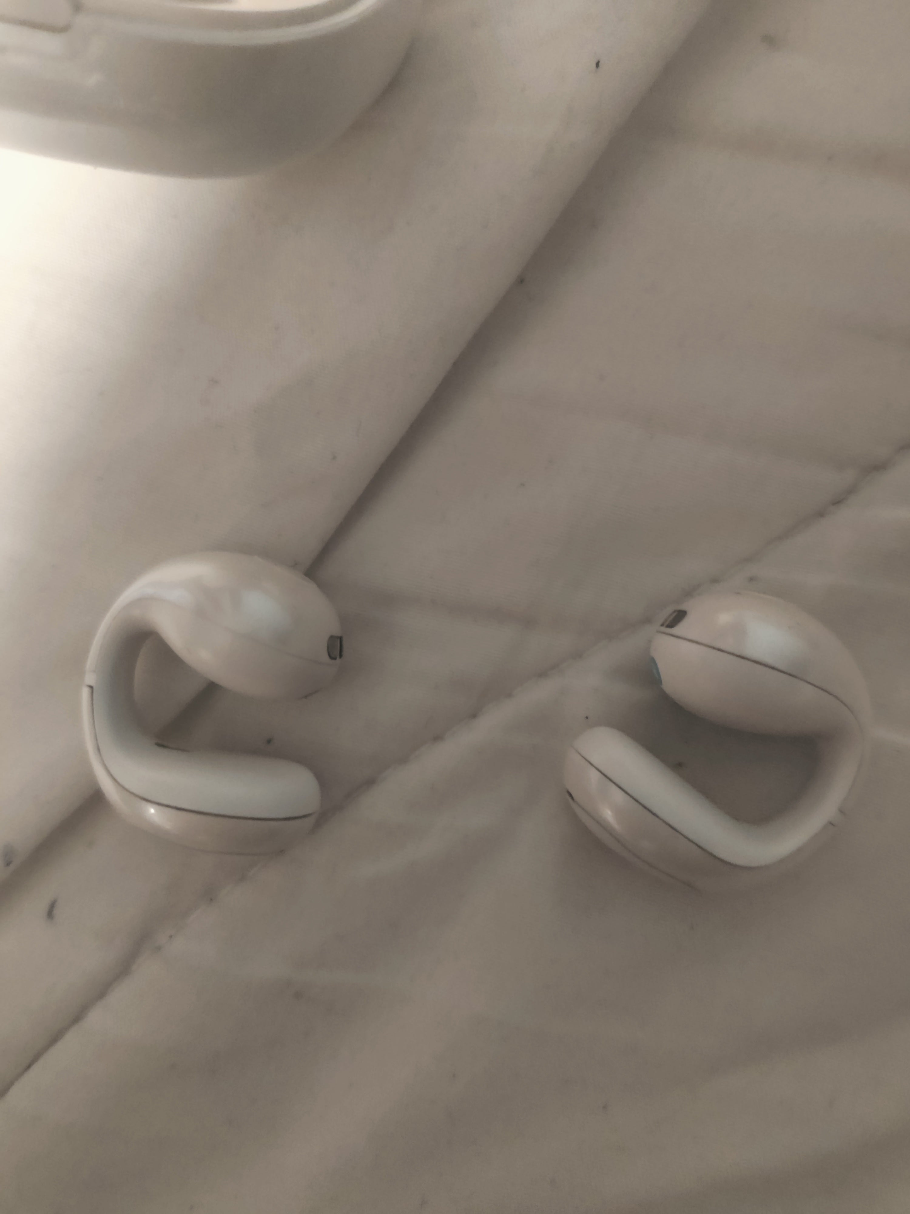 Soundcore C30i wireless headphones (only one side works)